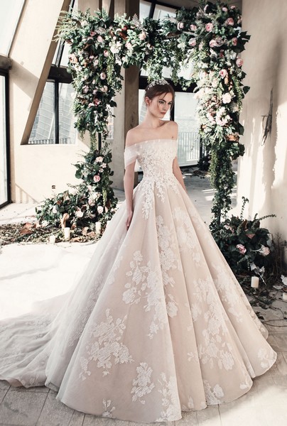 Tony Ward La Mariée Spring 2019 Collection